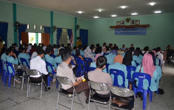 Suasana Hearing/Dialog di Kec. Manggar